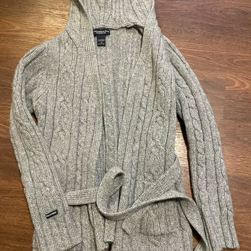Abercrombie & Fitch Heather Gray Cable-Knit Hooded Cardigan with Belt